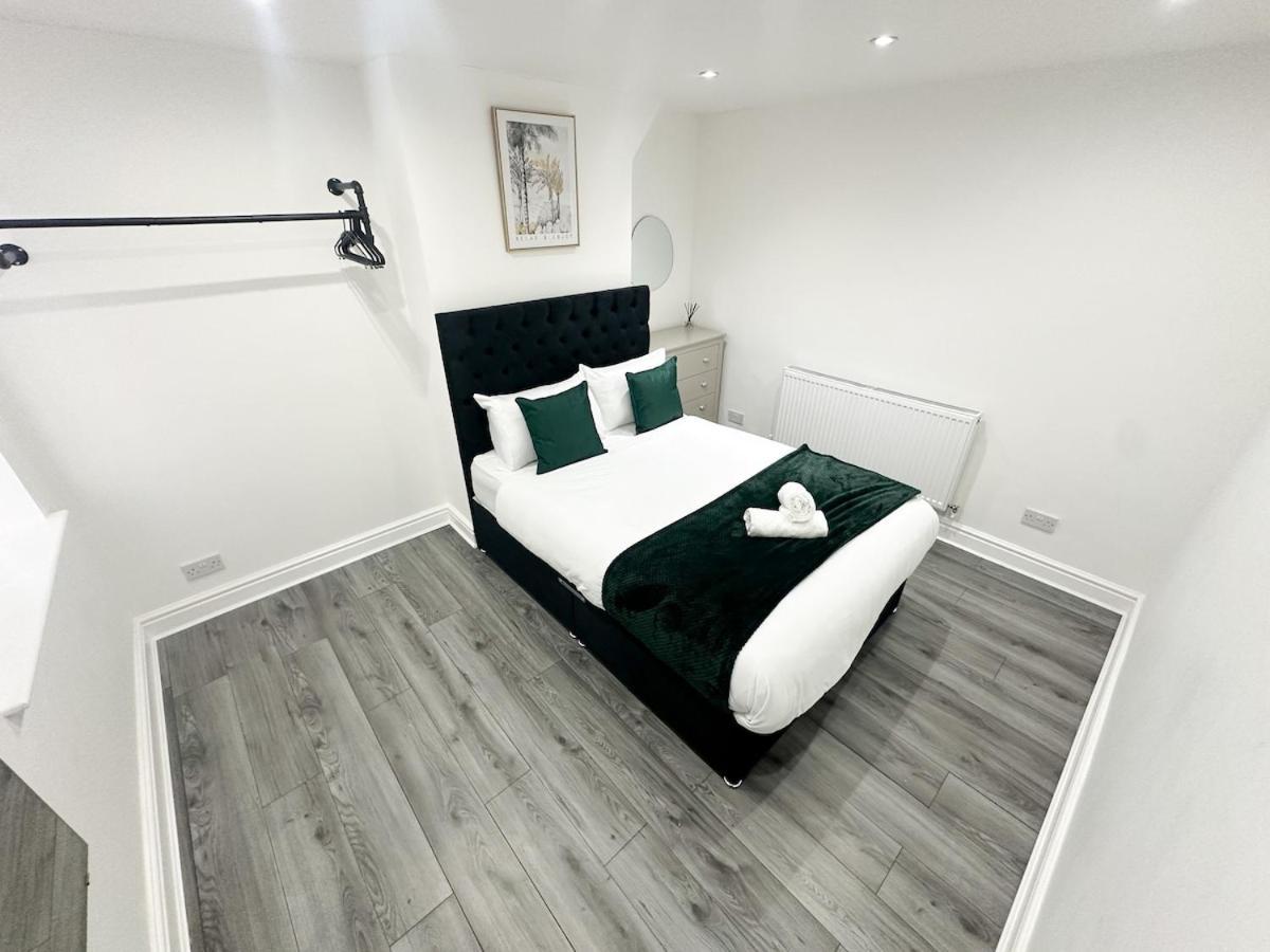 Contractors Dream, 4 Bedroom 2 Bathroom Liverpool Kültér fotó
