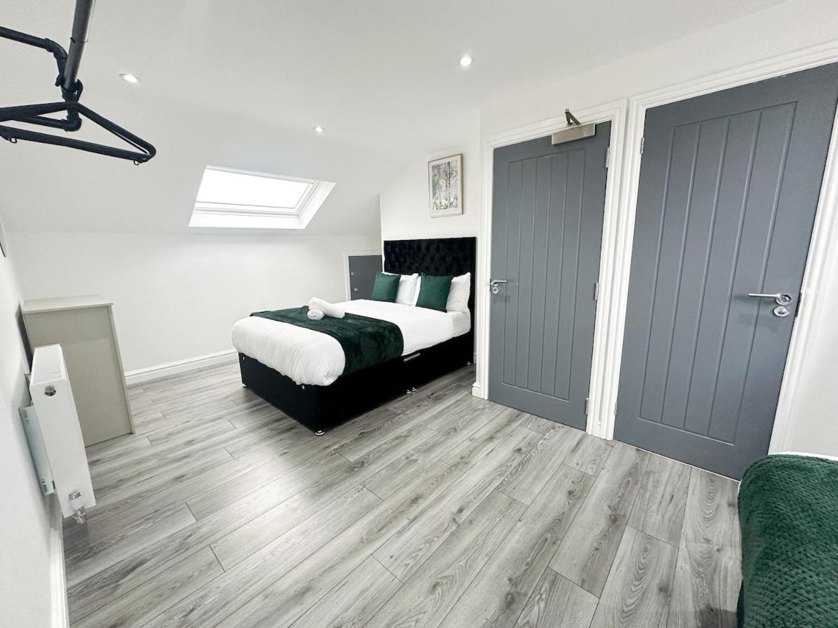 Contractors Dream, 4 Bedroom 2 Bathroom Liverpool Kültér fotó